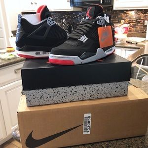 Air Jordan 4 Retro